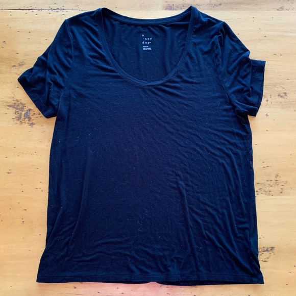 Casual T-shirt (M) - Picture 1 of 2